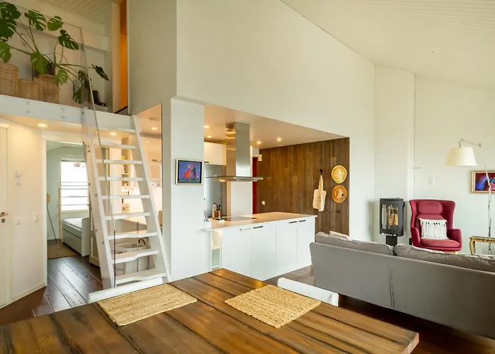 Granit View In 아파트 항코